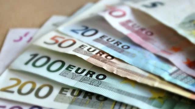 19 Nisan Döviz Kuru: Dolar ve Euro Ne Kadar Oldu?