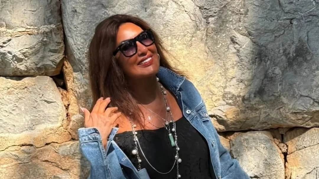 71 Yaşındaki Nükhet Duru Sosyal Medyada Gündem Oldu