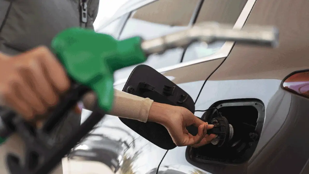 Motorinde İndirim: 4 Lira 4 Kuruşluk Düşüş