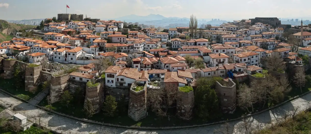 Ankara Büyükşehir Belediyesi’nden Ankara Kalesi’nde Güvenlik ve Konfor Hamlesi