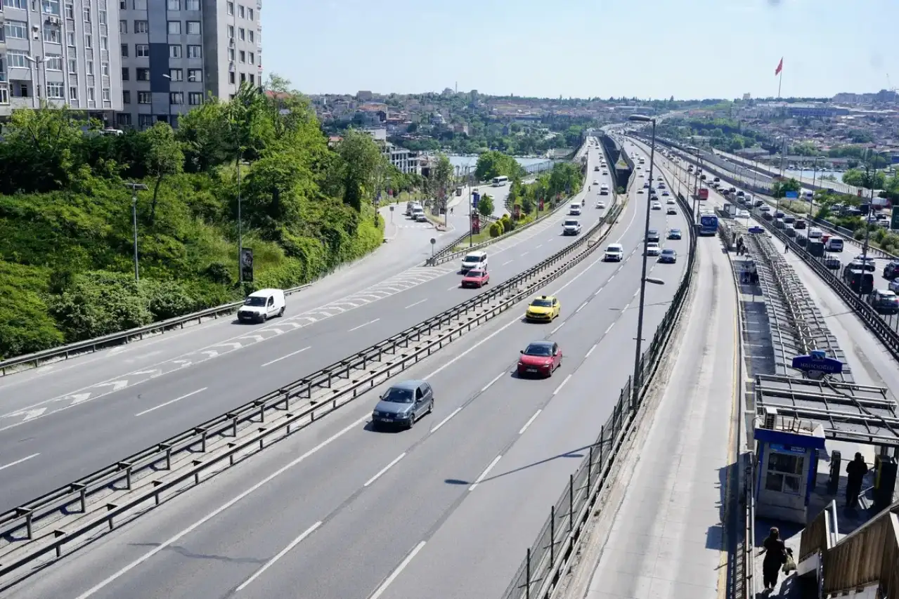 Bayram Tatili İstanbul Trafiğini Rahatlattı: Kent Genelinde Yoğunluk Yüzde 31’e Geriledi