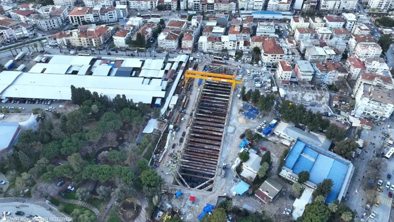 Görünmeyen Emek: Buca Metrosu’nda Yeraltında Yazılan Başarı Hikayesi