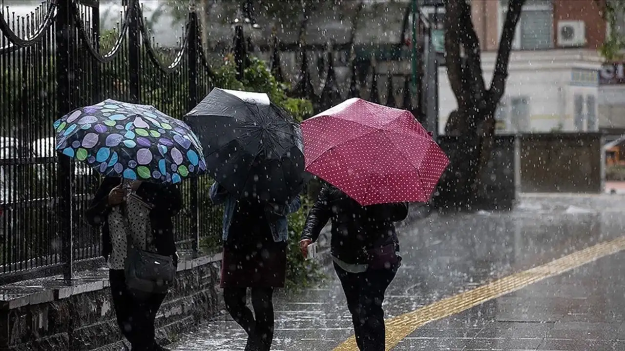 Şiddetli Yağış Alarmı: 81 İlde 5 Gün Sürecek Sağanak Başlıyor